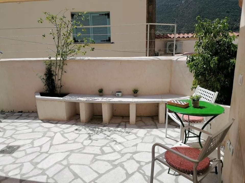 Rodomelo Cute Studio 2 Leonídion Dış mekan fotoğraf